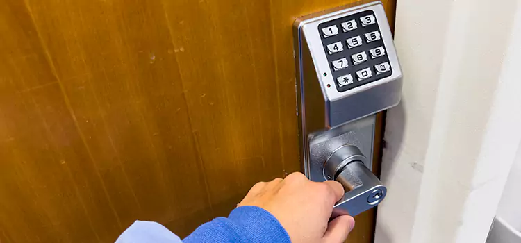 Why Choose Us for Your Keypad Lock Needs in Waverly, MI?